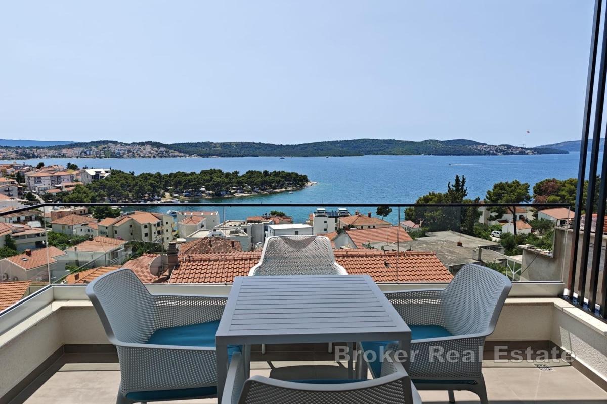 Luksusowy apartament typu penthouse z widokiem na otwarte morze
