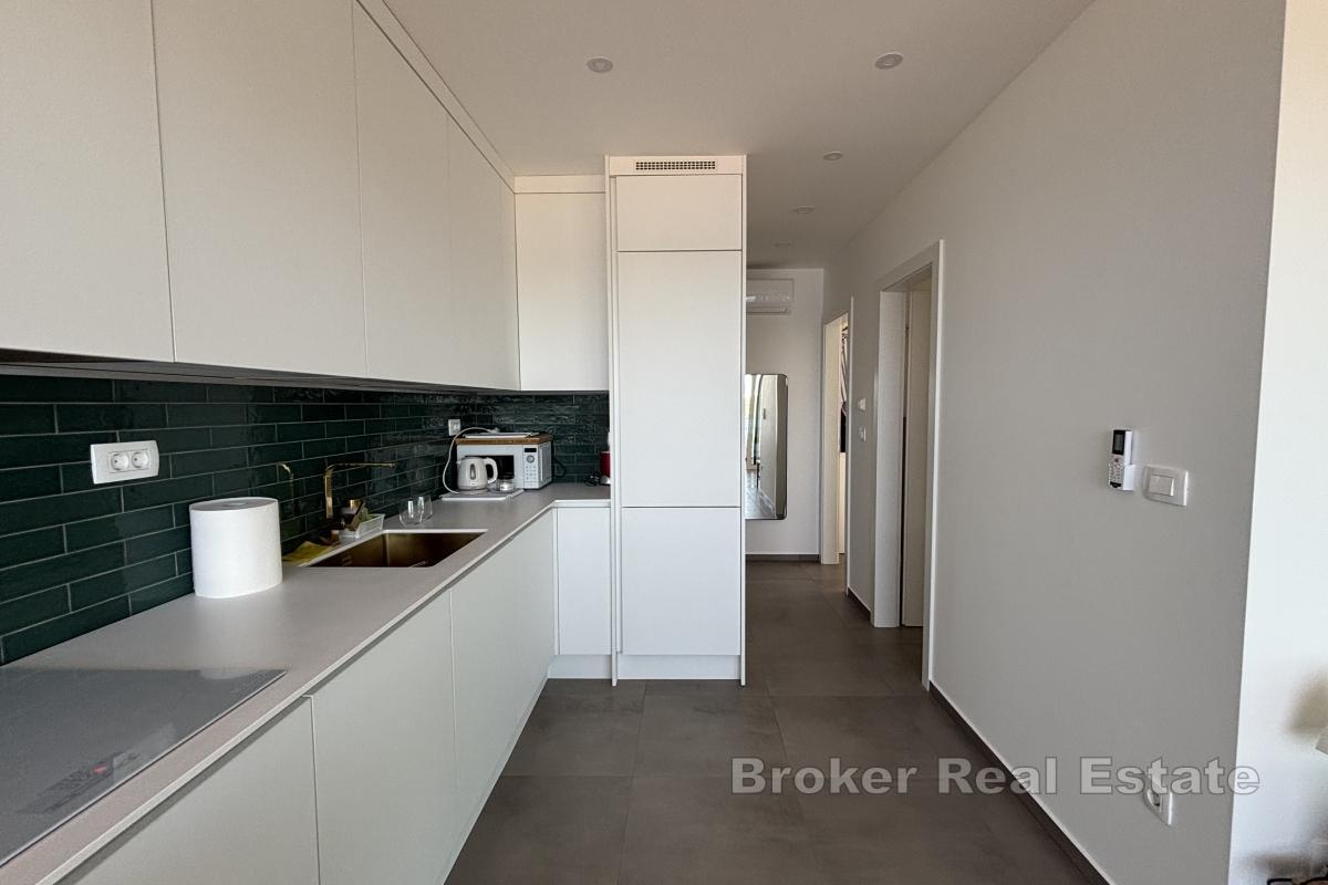 Luxuriöse Penthouse-Wohnung mit offenem Meerblick