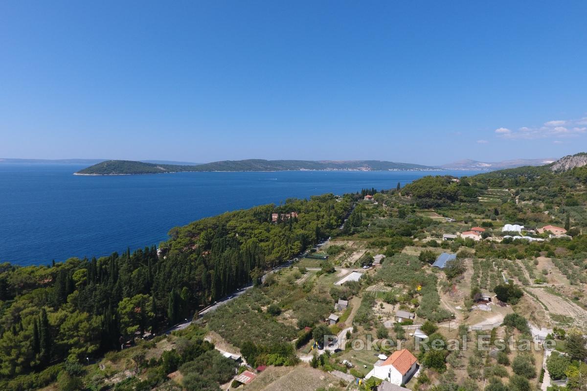 Terrain agricole avec vue mer