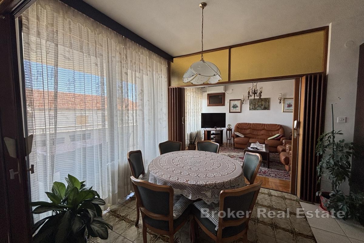 Prostran trosoban stan na odličnoj lokaciji