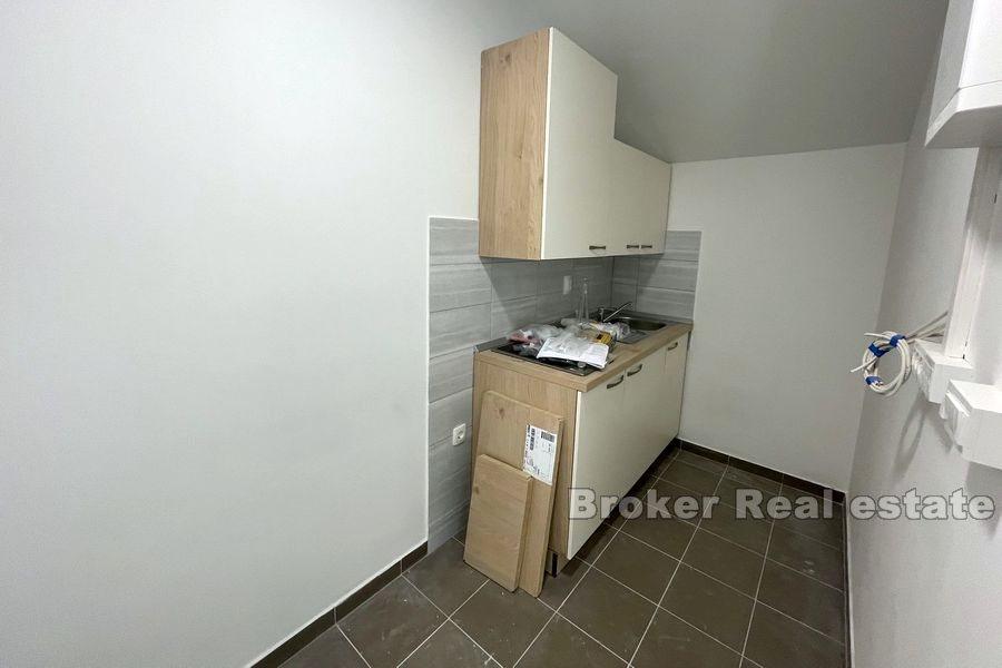 Solin, espace commercial dans un endroit achalandé