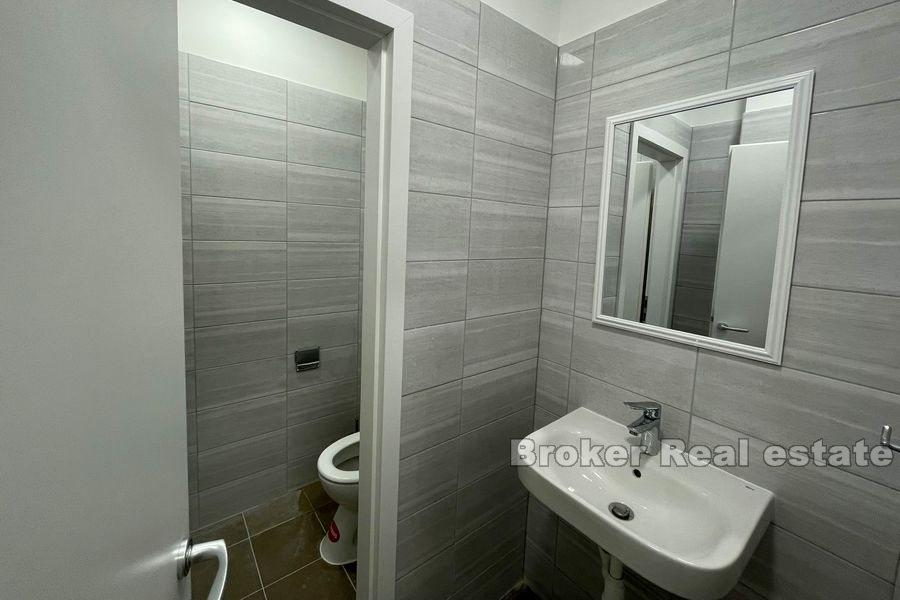 Solin, espace commercial dans un endroit achalandé