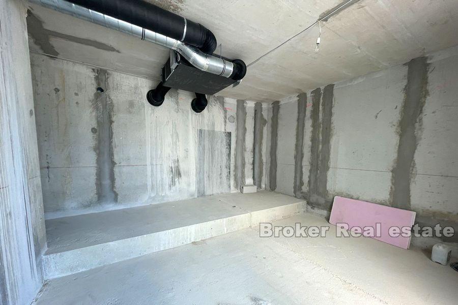 Solin, espace commercial dans un endroit achalandé