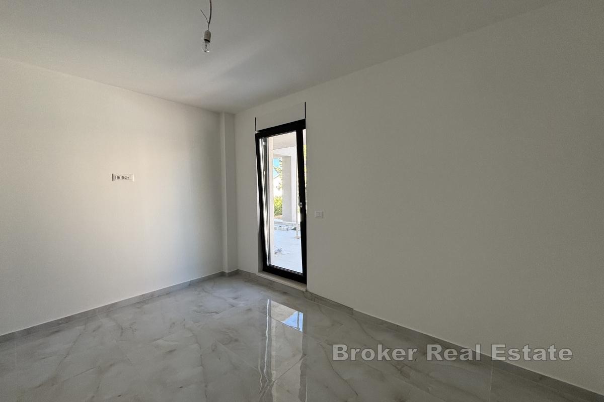 Appartement moderne de deux chambres avec vue sur la mer