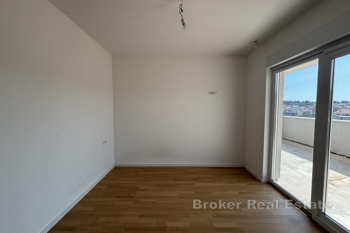 Penthouse in einem Neubau mit großzügiger Terrasse