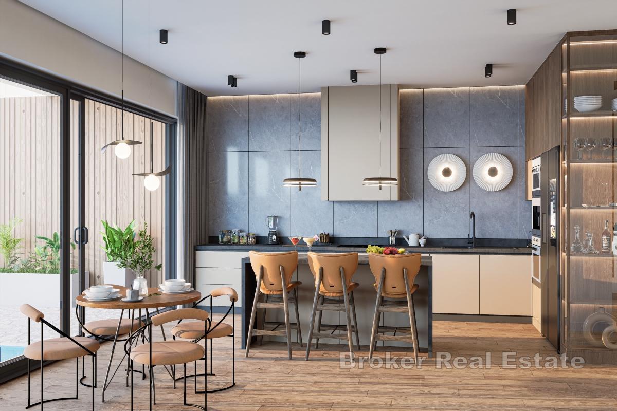 Luxusní mezonetový apartmán v první řadě u moře ve výborné lokalitě