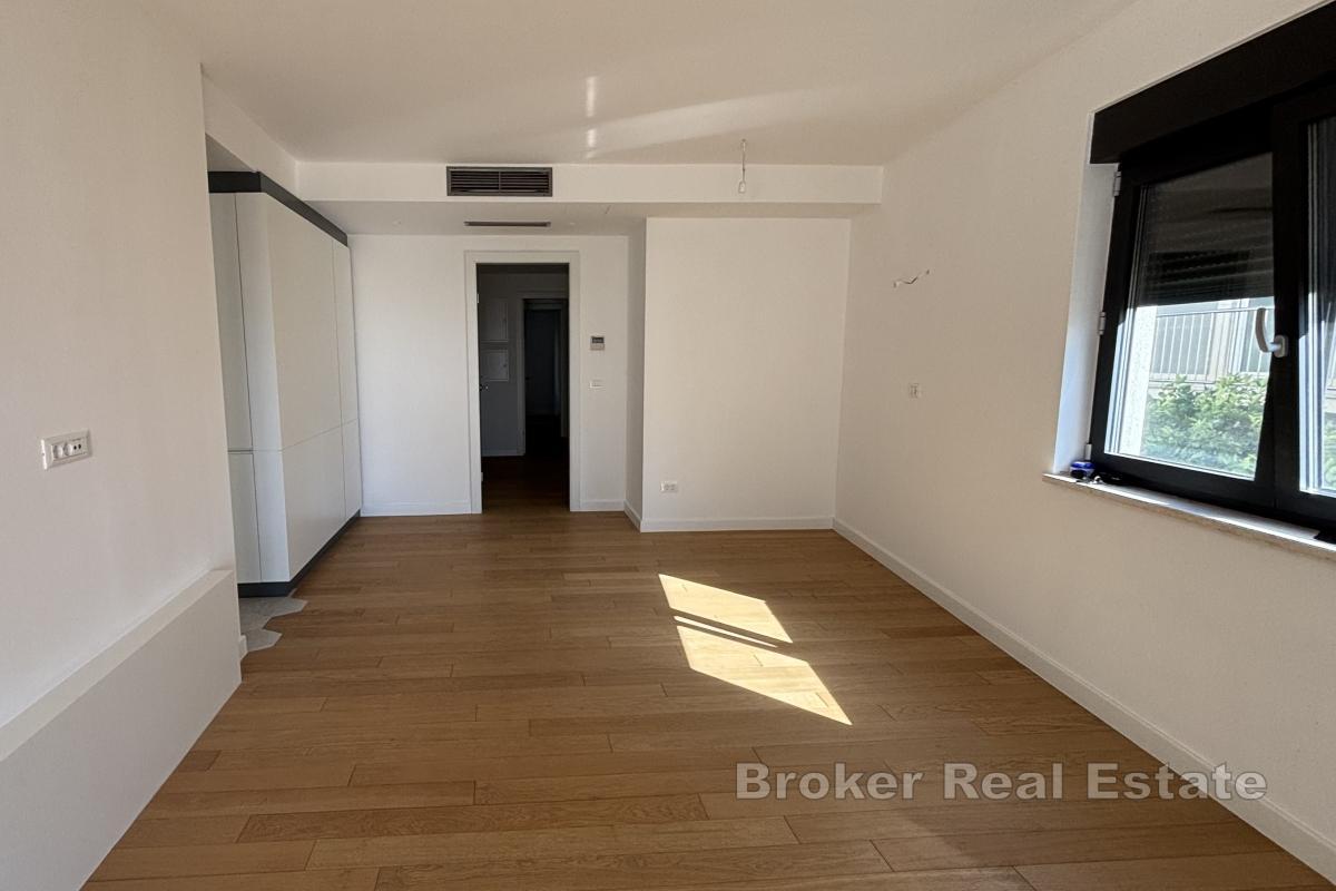 Luxuswohnung in einem Neubau mit Garagenstellplatz