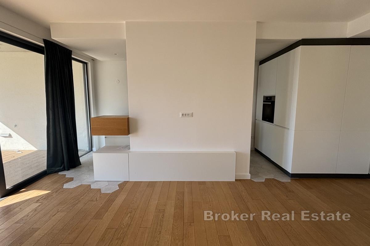 Роскошная квартира в новом доме с парковочным местом в гараже