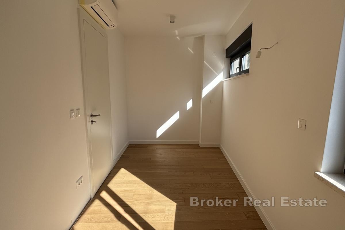 Роскошная квартира в новом доме с парковочным местом в гараже