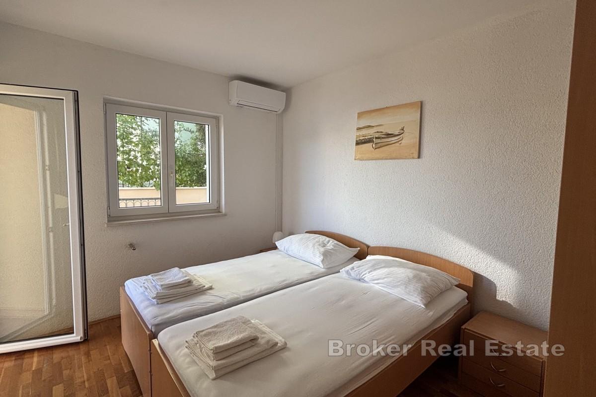 Przestronny apartament z dwiema sypialniami i widokiem na morze