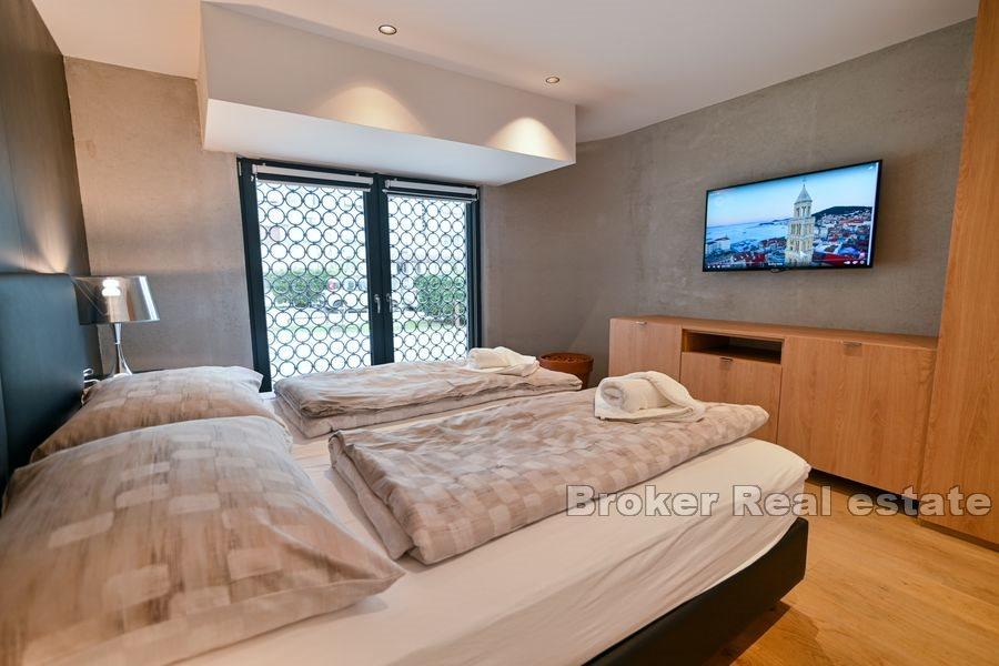 Spinut, apartment with three rooms/units