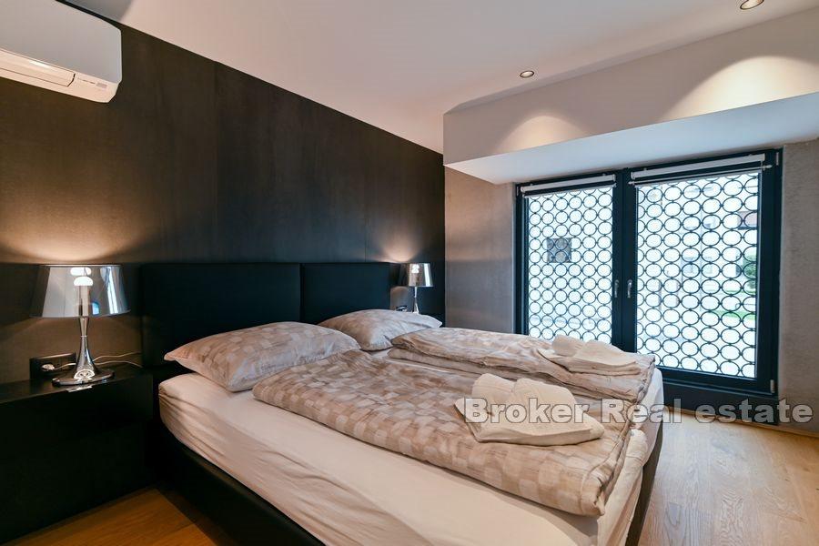 Spinut, Wohnung mit drei Zimmern/Wohneinheiten