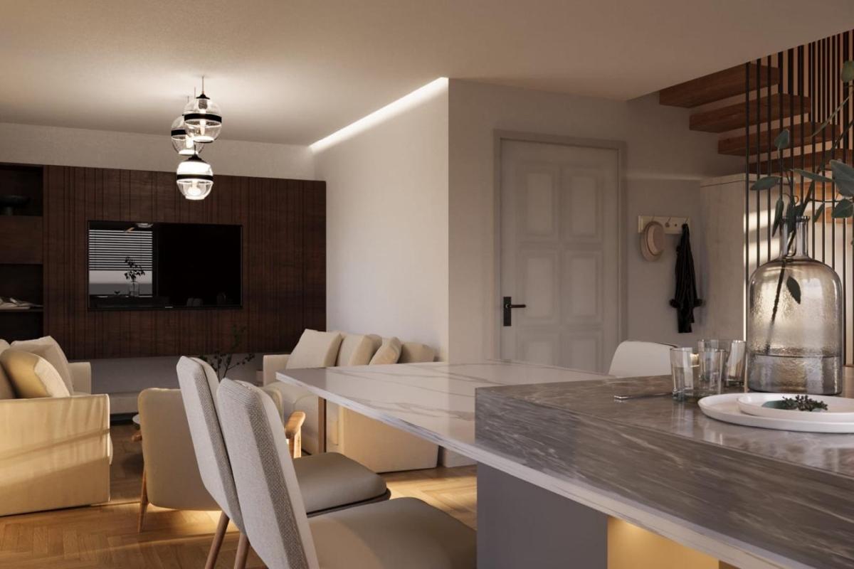 Nowoczesny, dwupoziomowy apartament typu penthouse z widokiem na otwarte morze