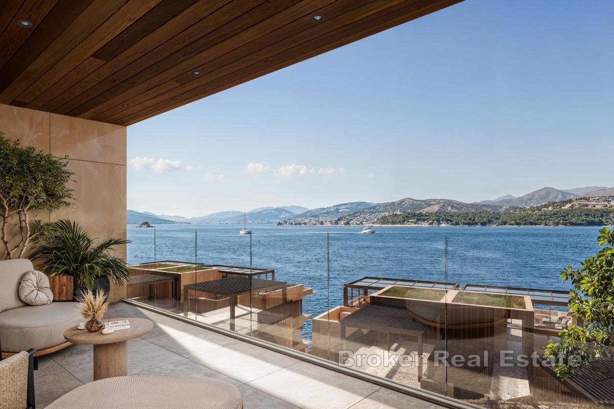Confortable appartement deux chambres en première ligne de mer