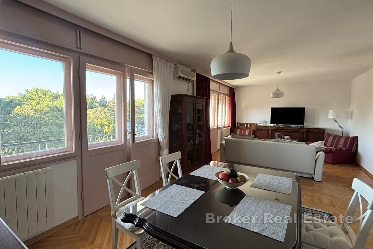 Przestronny apartament w wyjątkowej lokalizacji