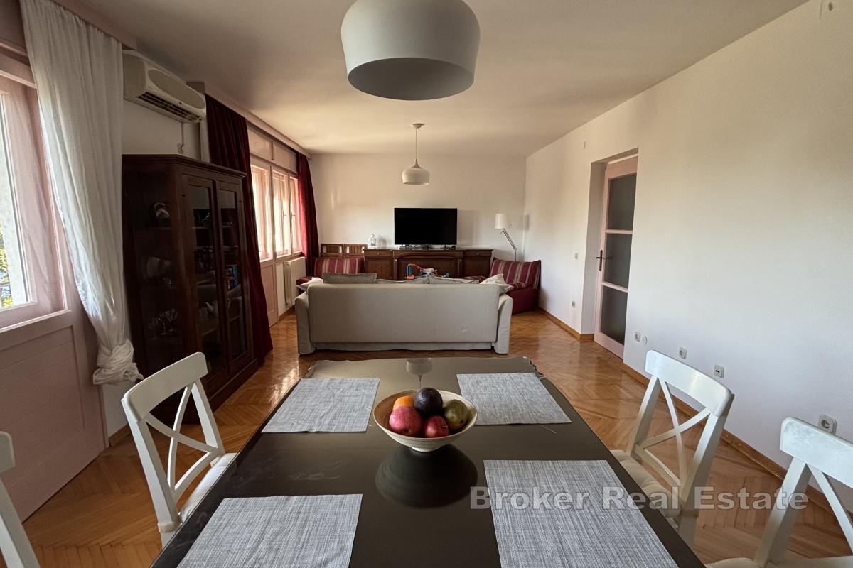 Przestronny apartament w wyjątkowej lokalizacji