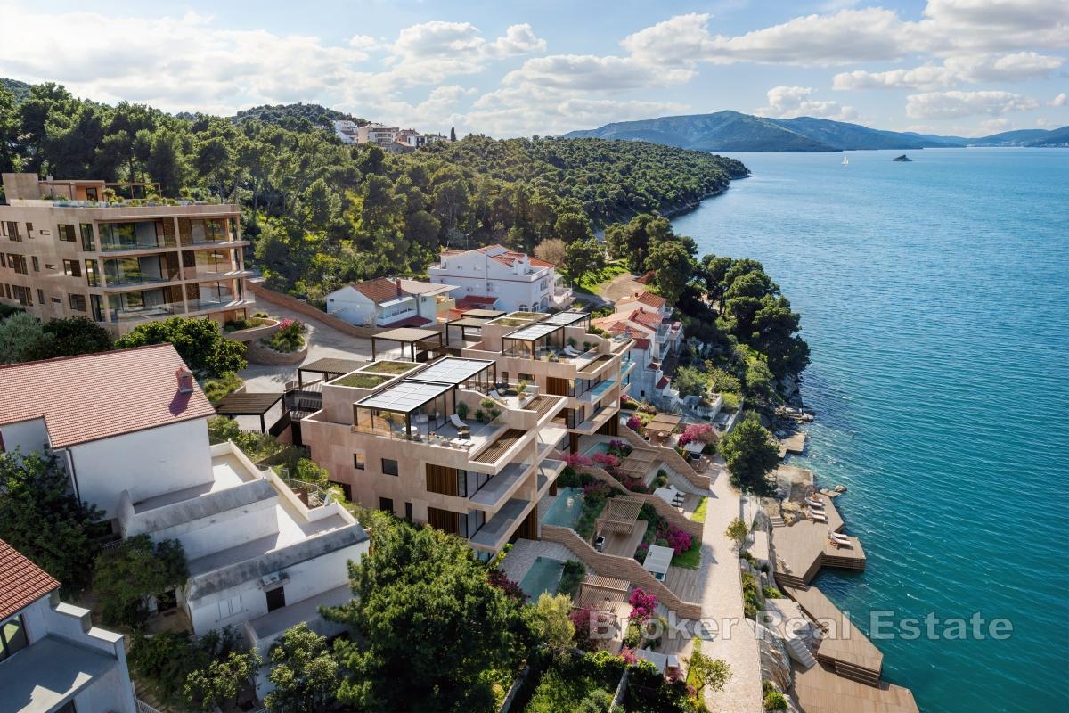 Unik leilighet med romslig balkong i andre rad mot havet
