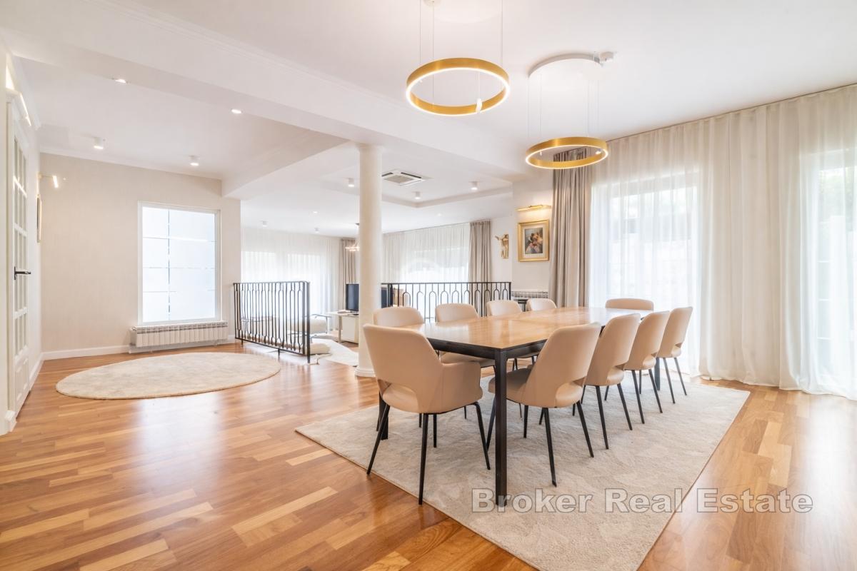 Luxuriöse Villa mit Pool und absoluter Privatsphäre