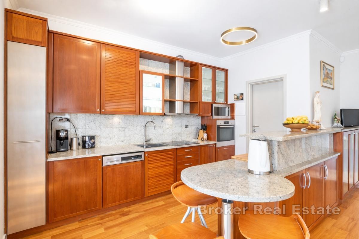 Luxuriöse Villa mit Pool und absoluter Privatsphäre