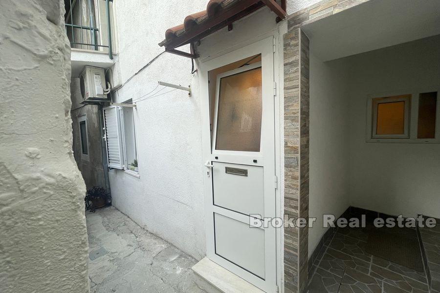 One bedroom apartment near the waterfront