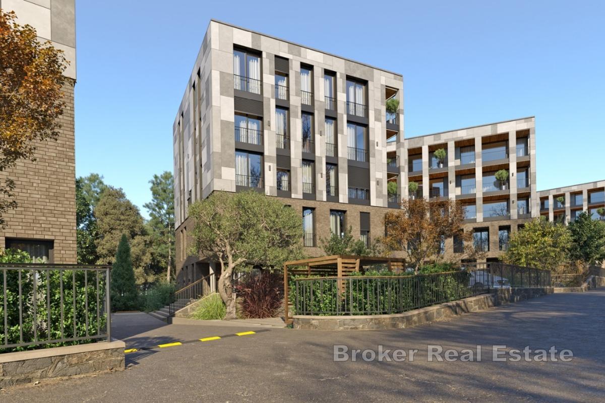 Takvåning i ny byggnad med utmärkt läge