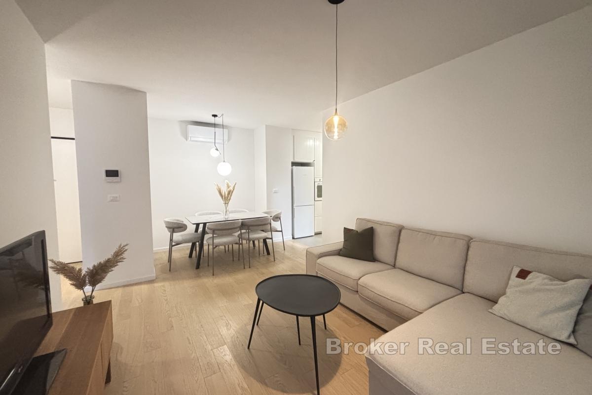 Appartement moderne de deux chambres dans un immeuble neuf