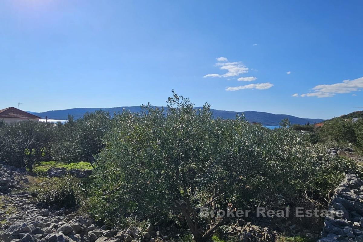 Byggmark nära havet