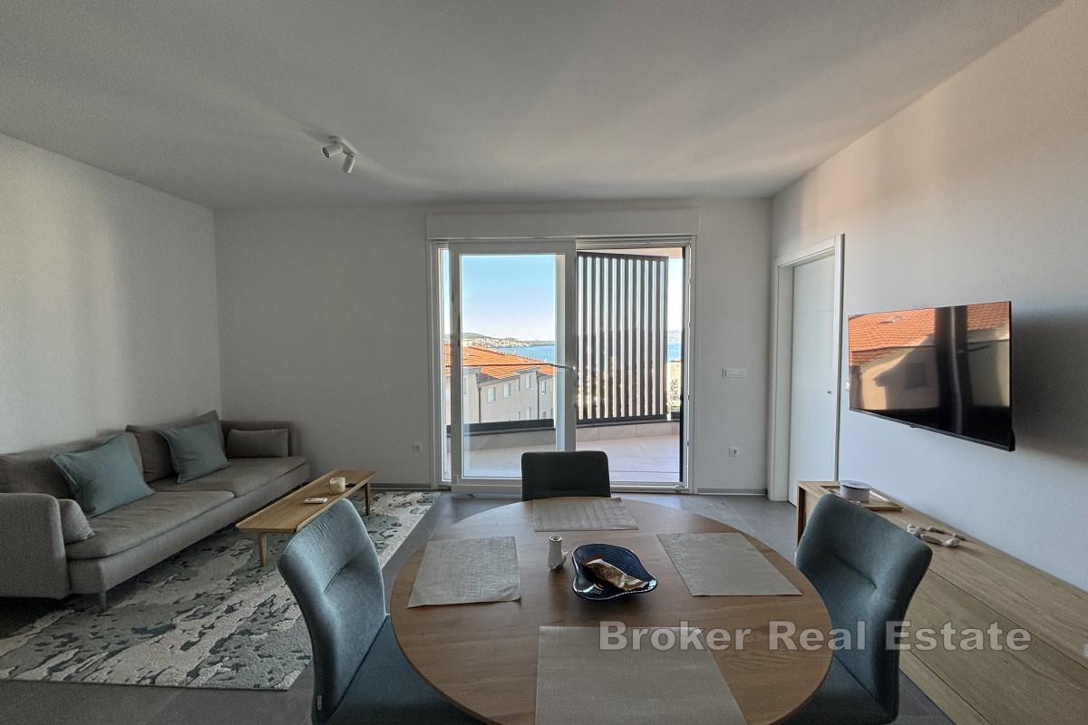 Dvoupokojový penthouse apartmán s výhledem na moře a střešní terasou