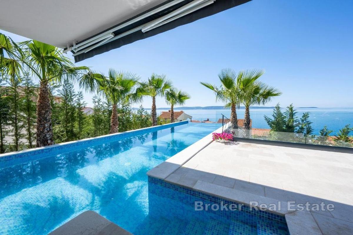 Villa de luxe avec piscine et vue mer