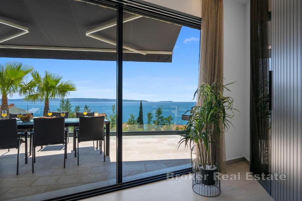 Villa de luxe avec piscine et vue mer
