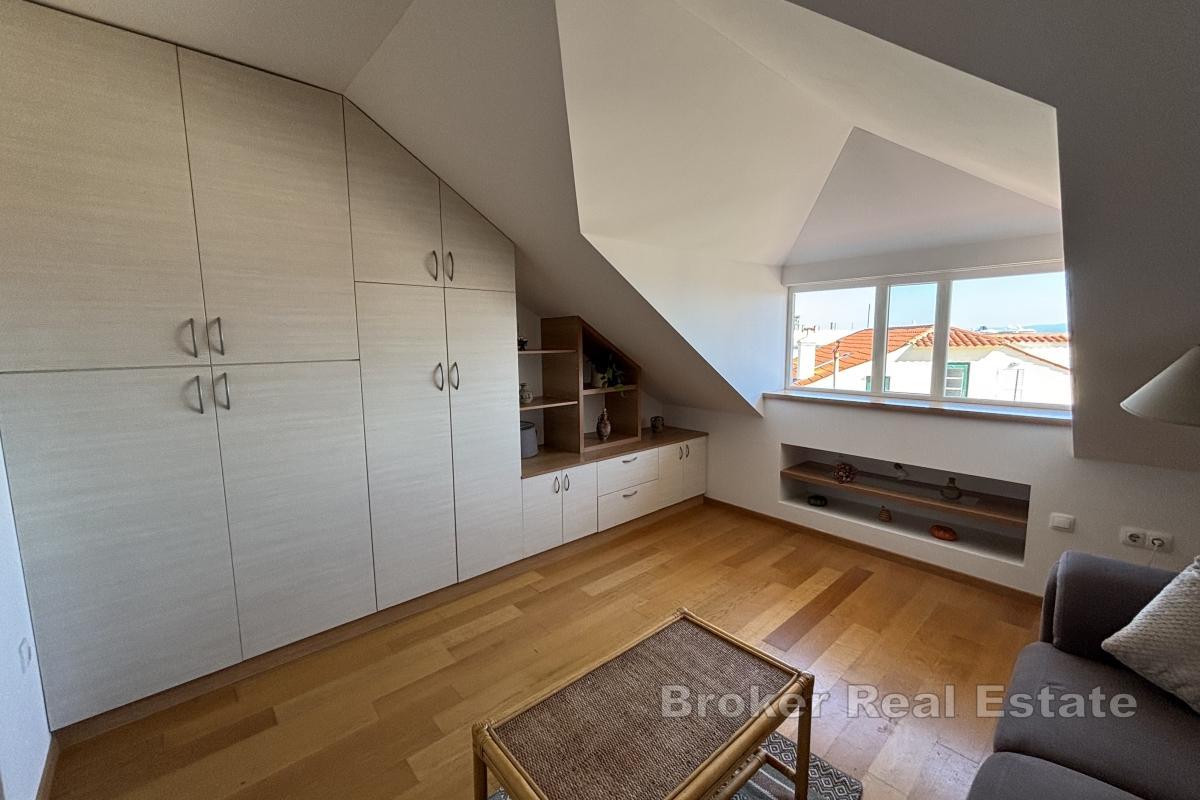 Möblierte 2-Zimmer-Wohnung mit Meerblick in Toplage