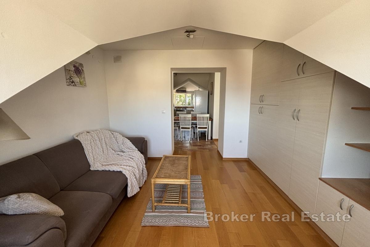 Möblierte 2-Zimmer-Wohnung mit Meerblick in Toplage