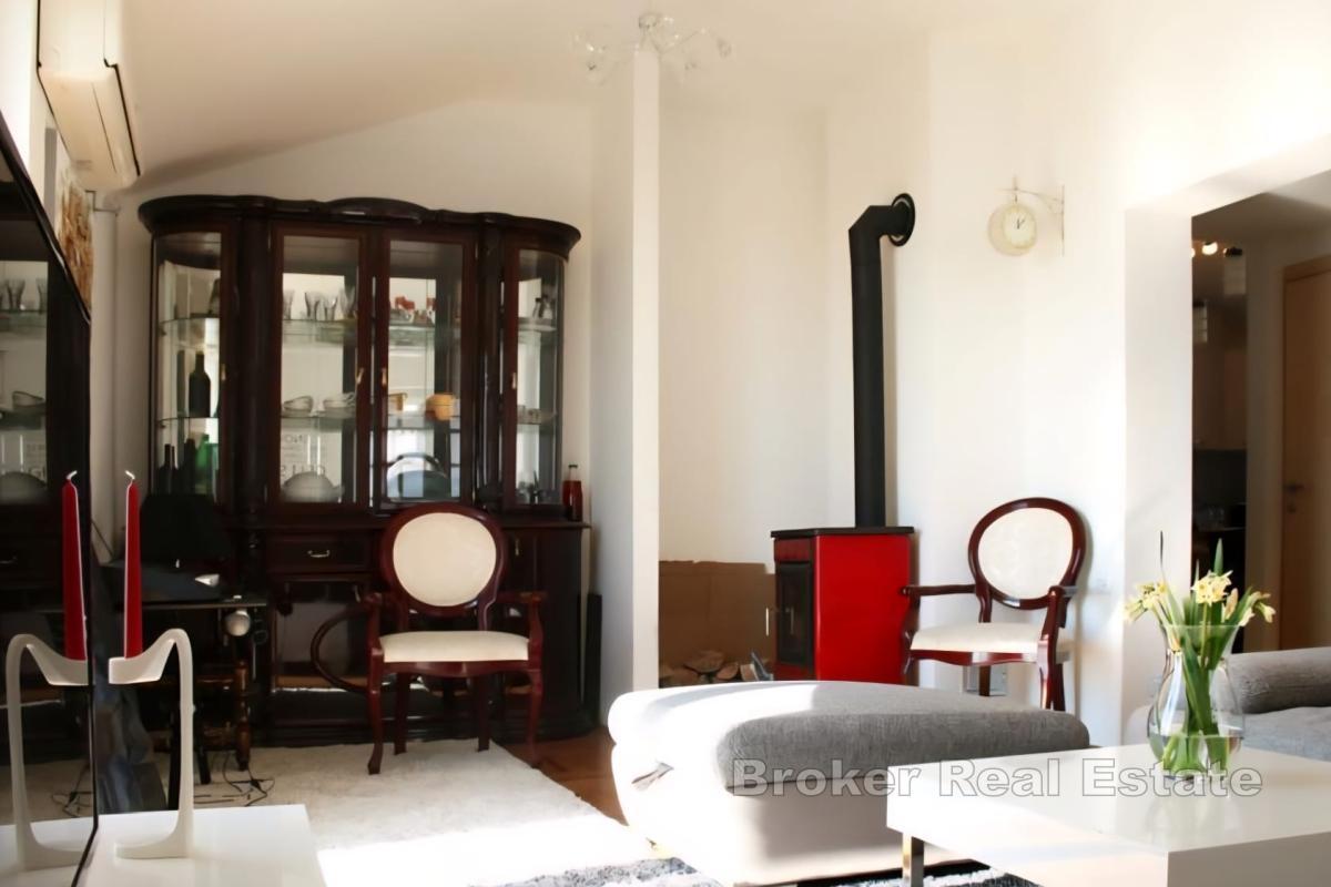 Трехкомнатная квартира с видом на море