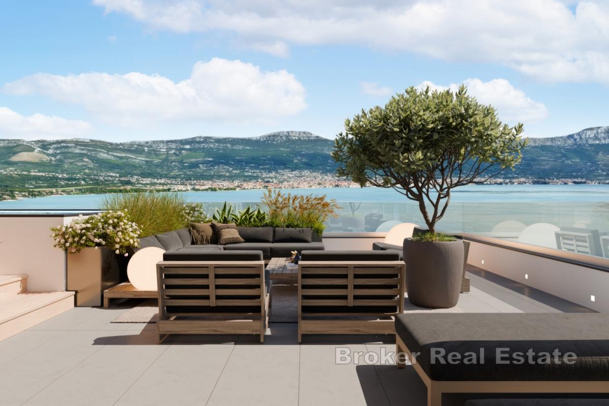 Luxusní třípokojový penthouse apartmán s výhledem na moře