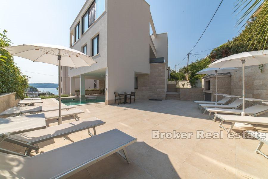 Luxusvilla mit Meerblick