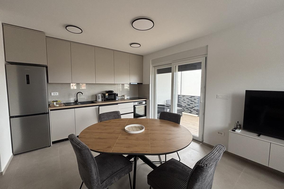001-2035-386-Modern-two-bedroom-apartment-rent