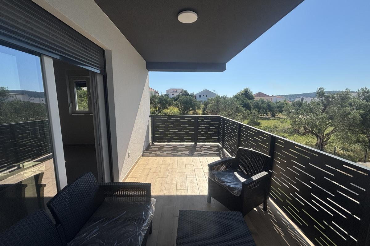 001-2035-387-Trogir-Sunny-two-bedroom-apartment-for-rent