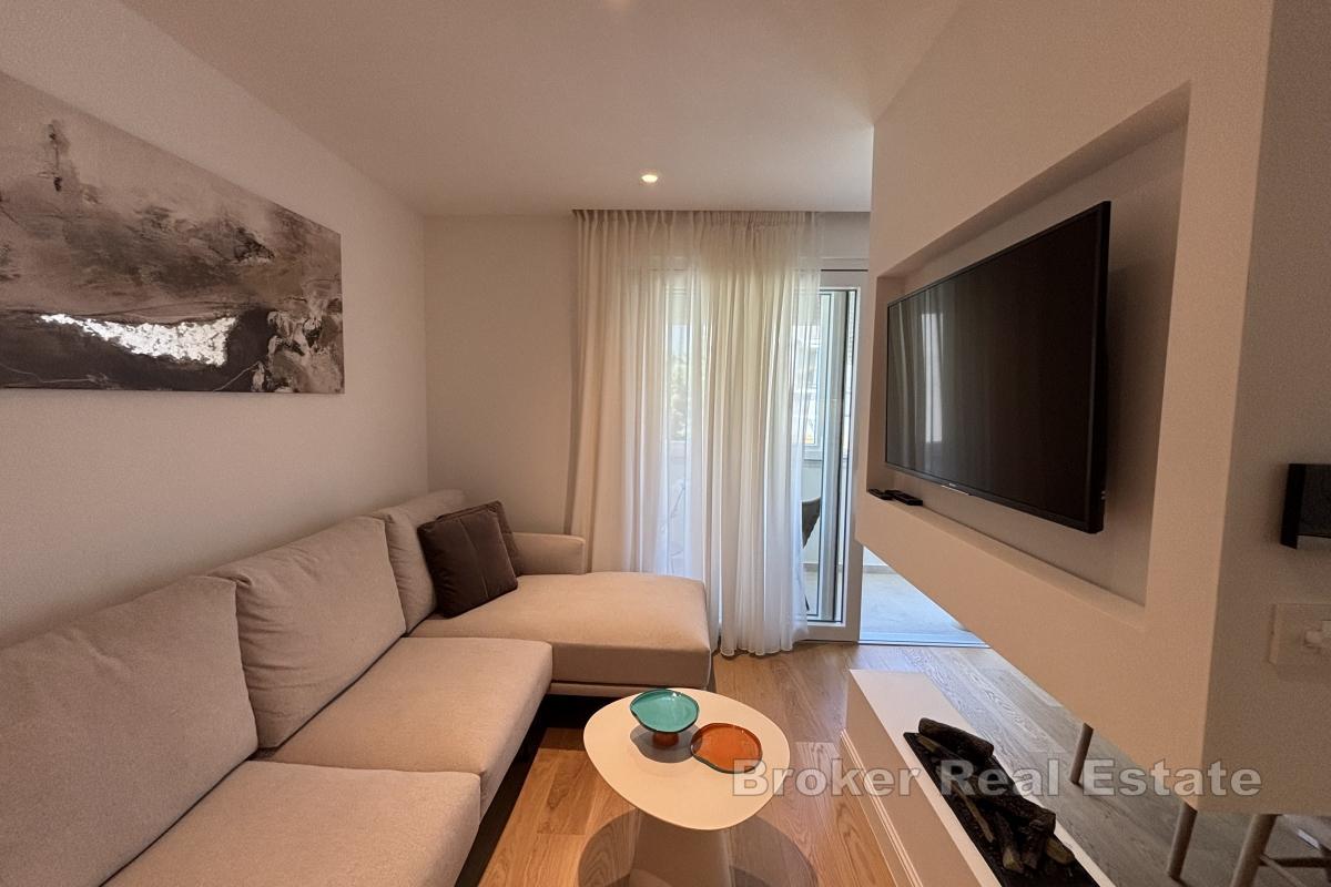 Luksusowy apartament z dwiema sypialniami po całkowitym remoncie