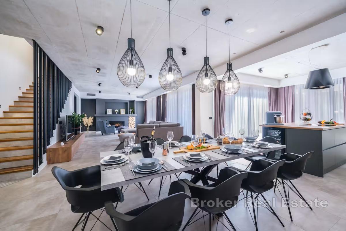 Luxusní vila s bazénem na výborném místě