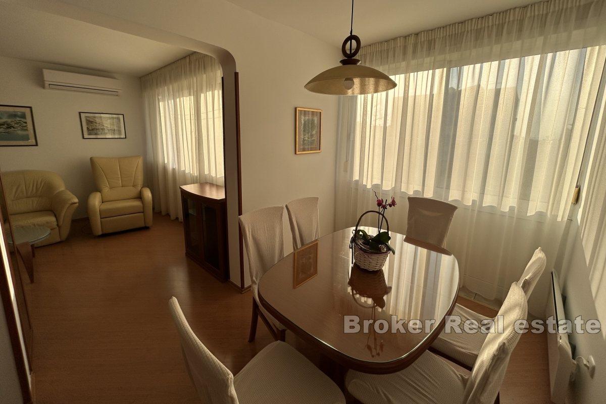 Bol, apartament z dwiema sypialniami