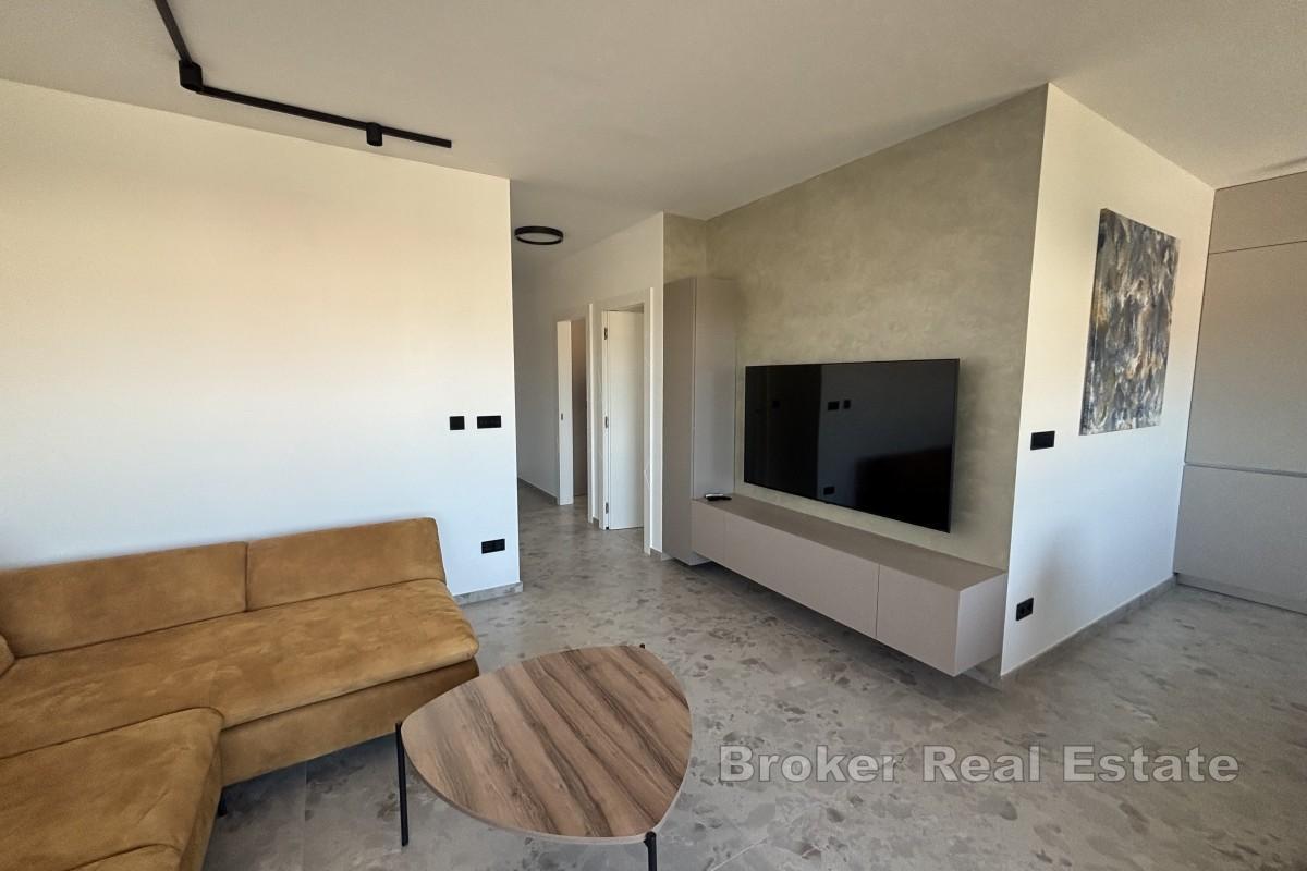 Appartement penthouse moderne avec terrasse sur le toit