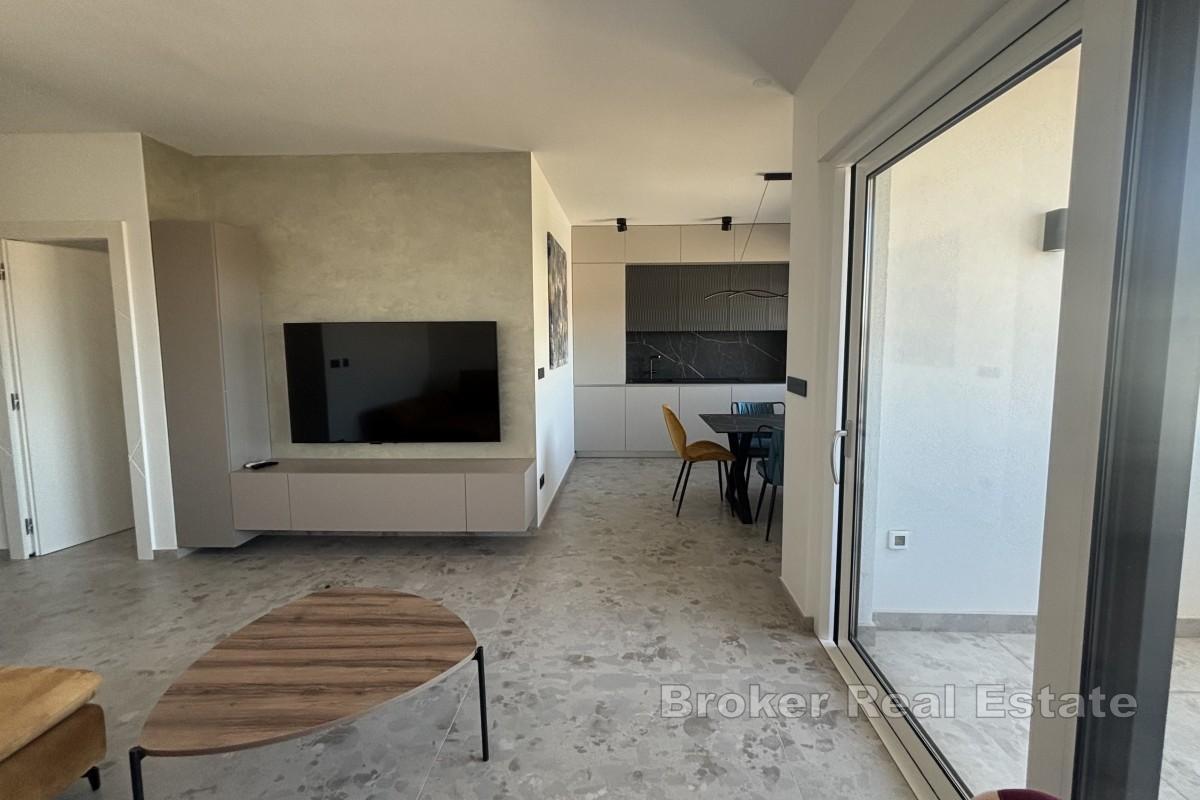 Appartement penthouse moderne avec terrasse sur le toit