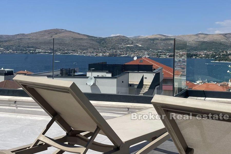 Luksuzni penthouse s pogledom na more