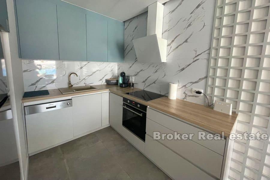 Роскошный пентхаус с видом на море