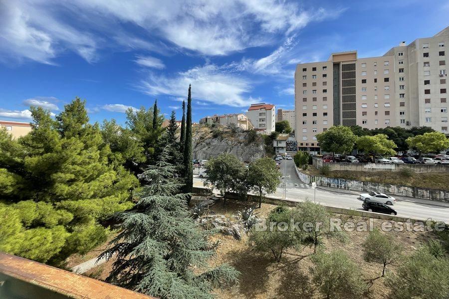 Pujanke, two bedroom apartment for renovation