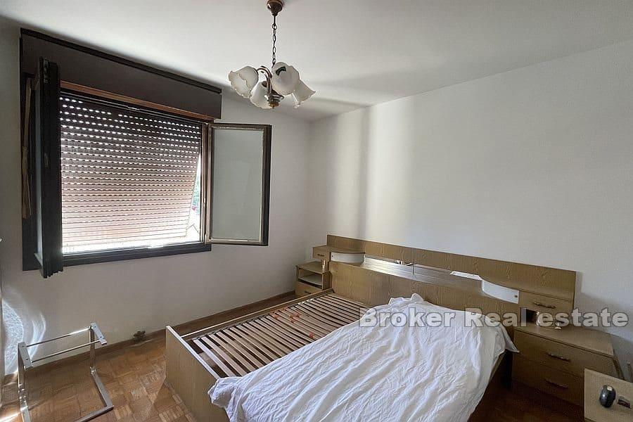 Pujanke, dvosoban stan za renovaciju