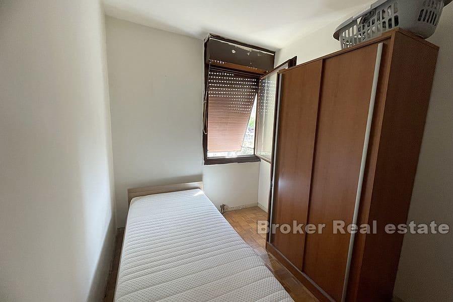 Pujanke, dvosoban stan za renovaciju