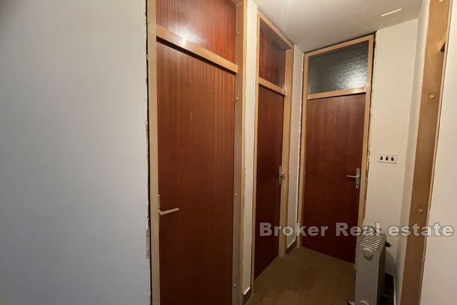 Pujanke, toroms leilighet for renovering