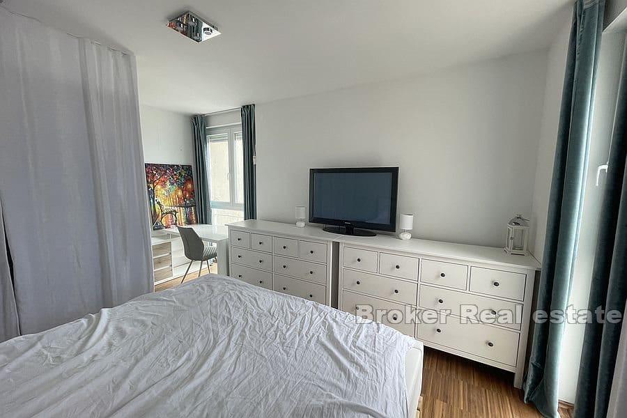 Spinut, трехкомнатная квартира с видом на море