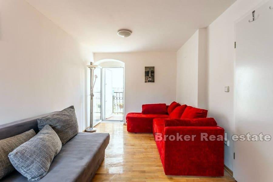 Stone house in the center with a courtyard